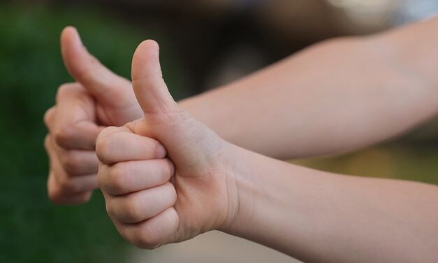 Facebook envisagerait d’enlever ses compteurs de like sur les publications